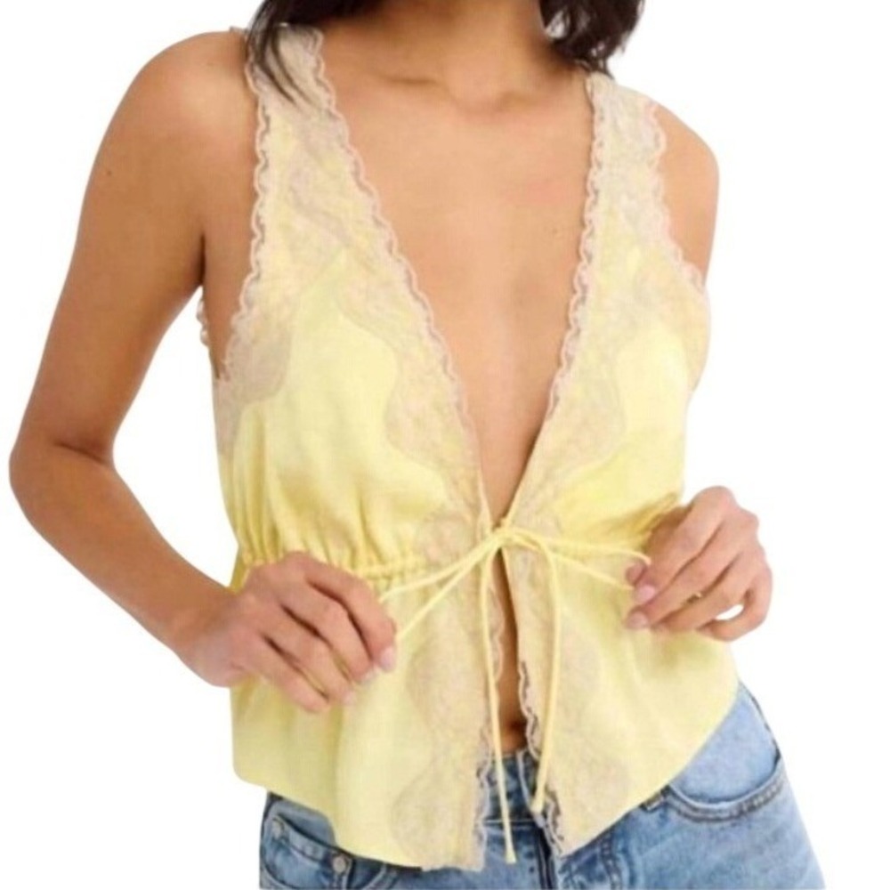 Rumored Yellow Lace-Trim Tie-Front Tank Top